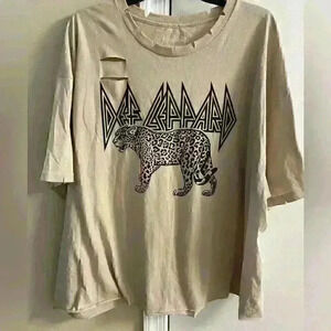 Def leopard beige distressed semi cropped leopard print t.shirt. 2X
